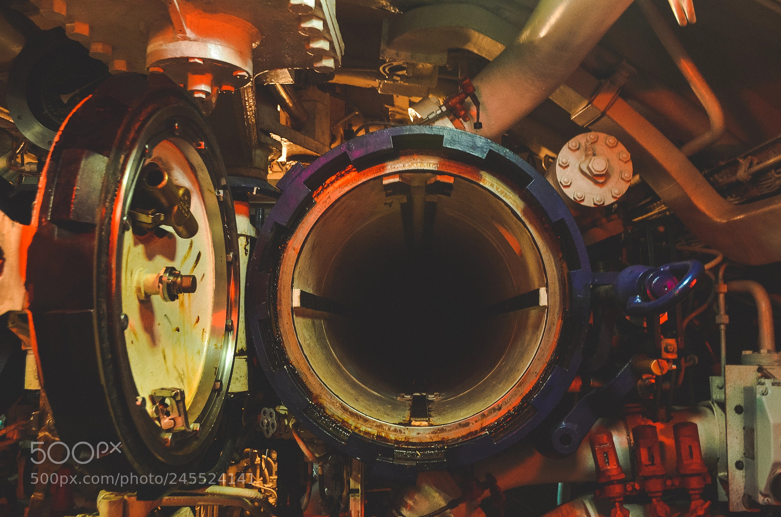 Nikon D5100 sample photo. Torpedo hatch photography