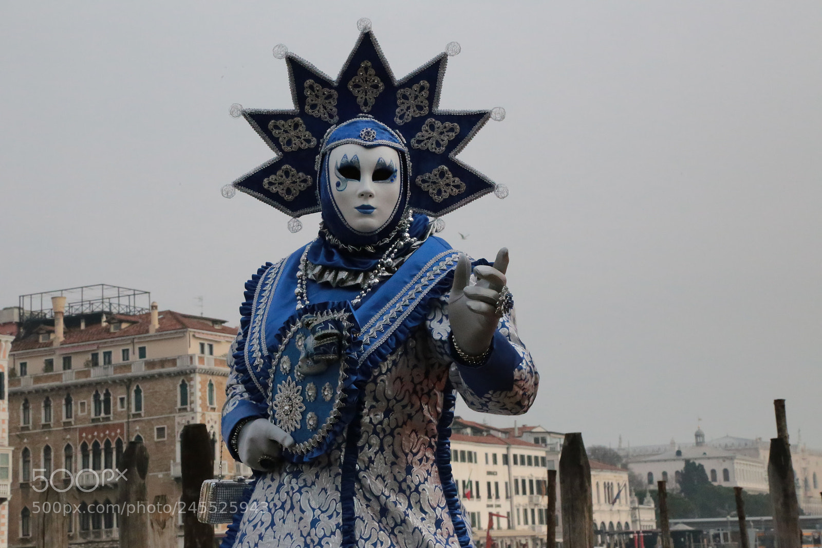 Canon EOS 6D + Canon EF 24-105mm F4L IS USM sample photo. Carnival venice mask photography