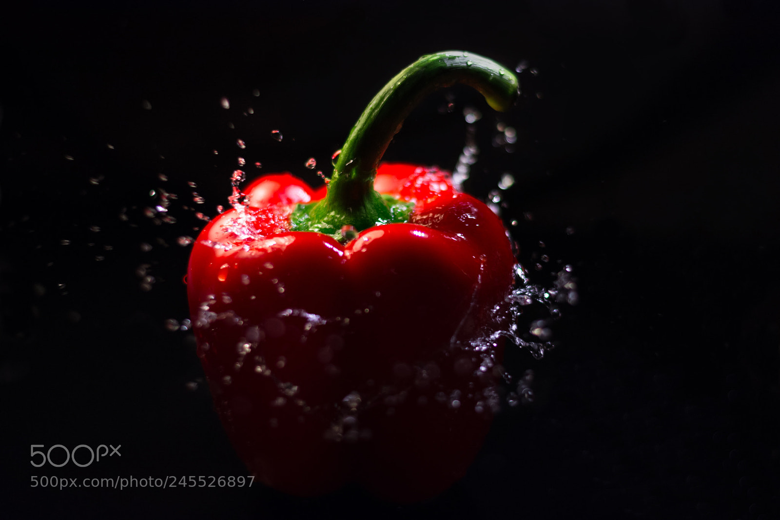 Nikon D7200 sample photo. Red bell pepper splash photography