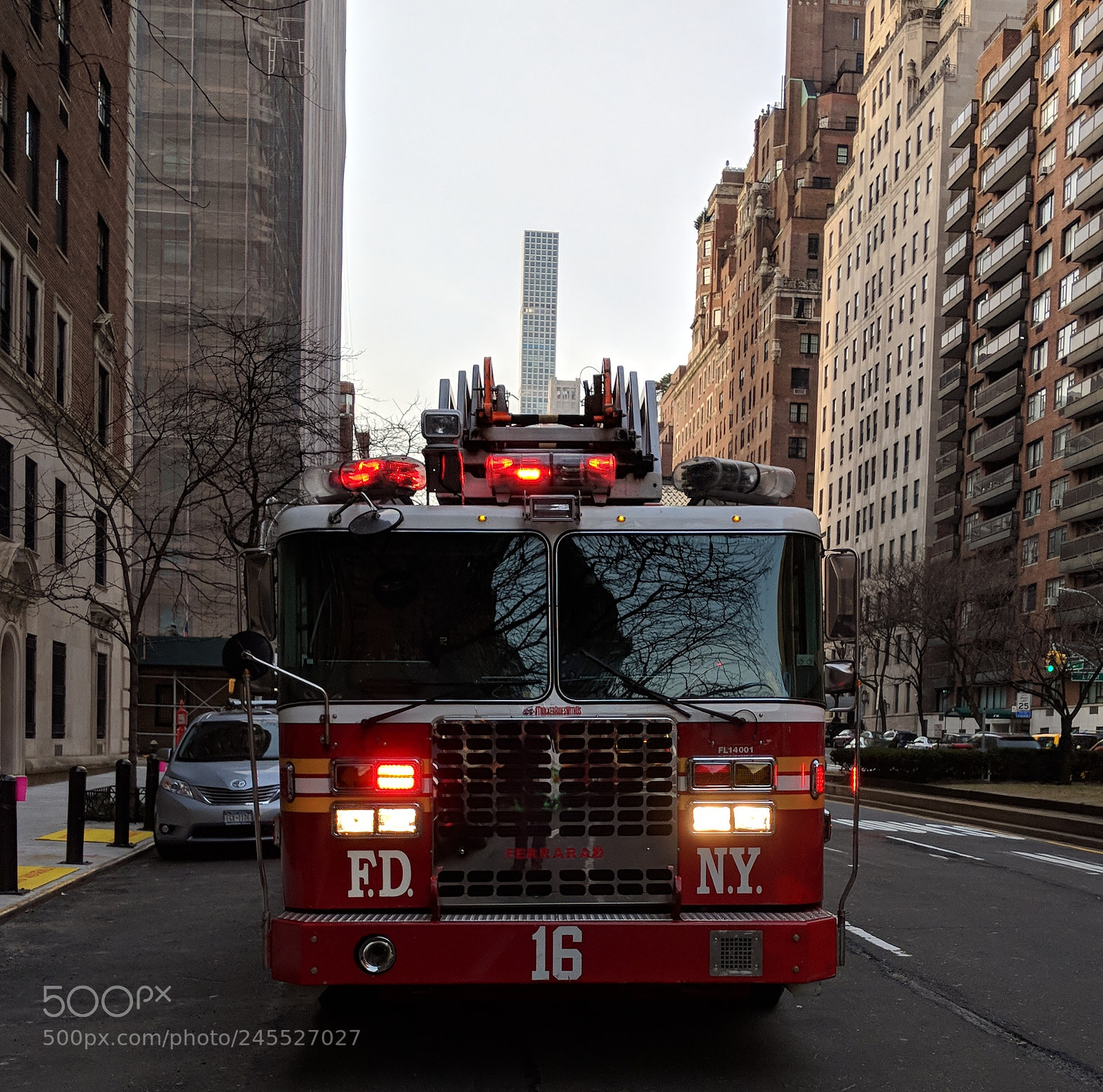Google Pixel 2 XL sample photo. Fdny photography