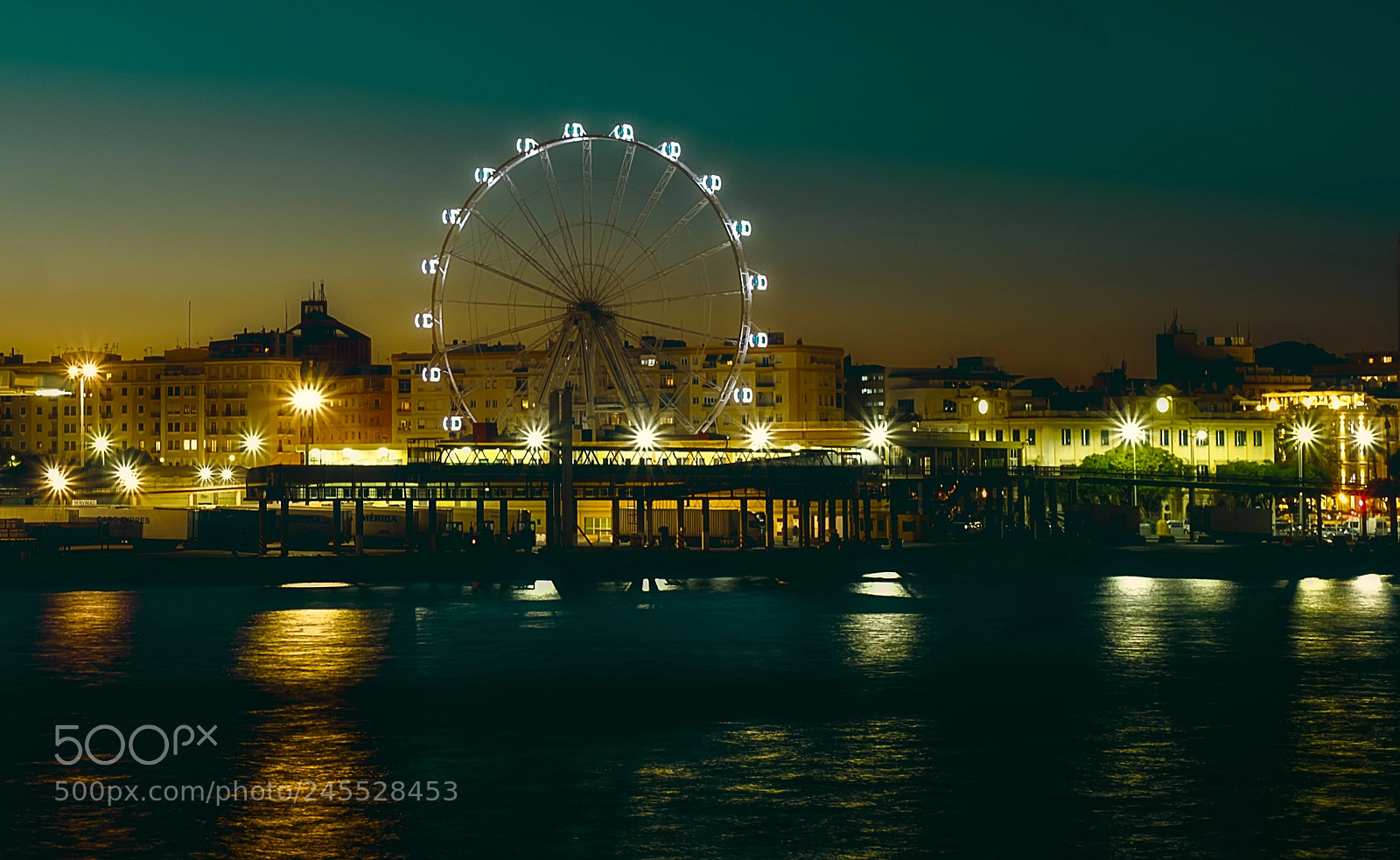 Fujifilm X-M1 sample photo. Ferris wheel photography