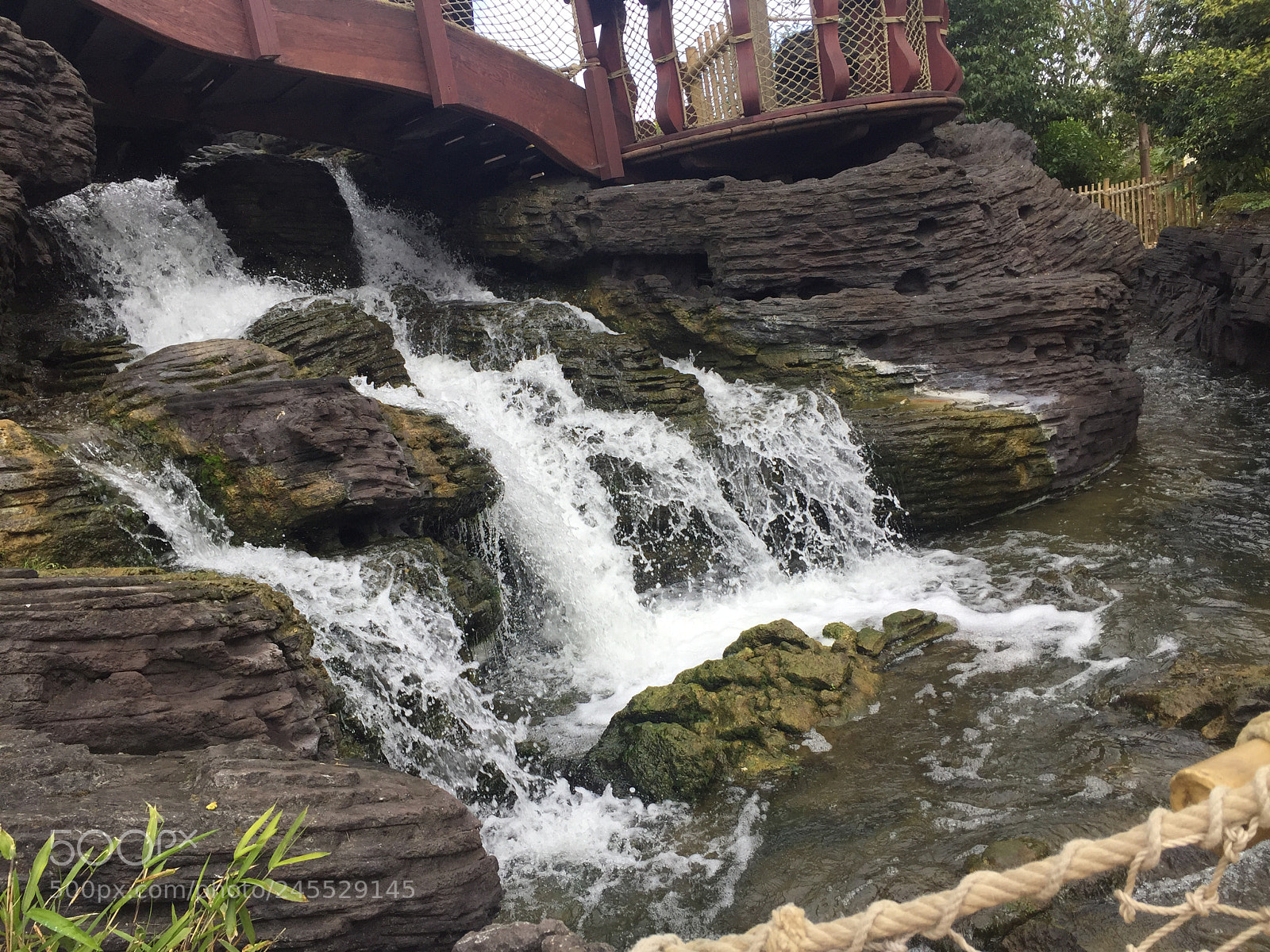 Apple iPhone 6 sample photo. Disneyland photography