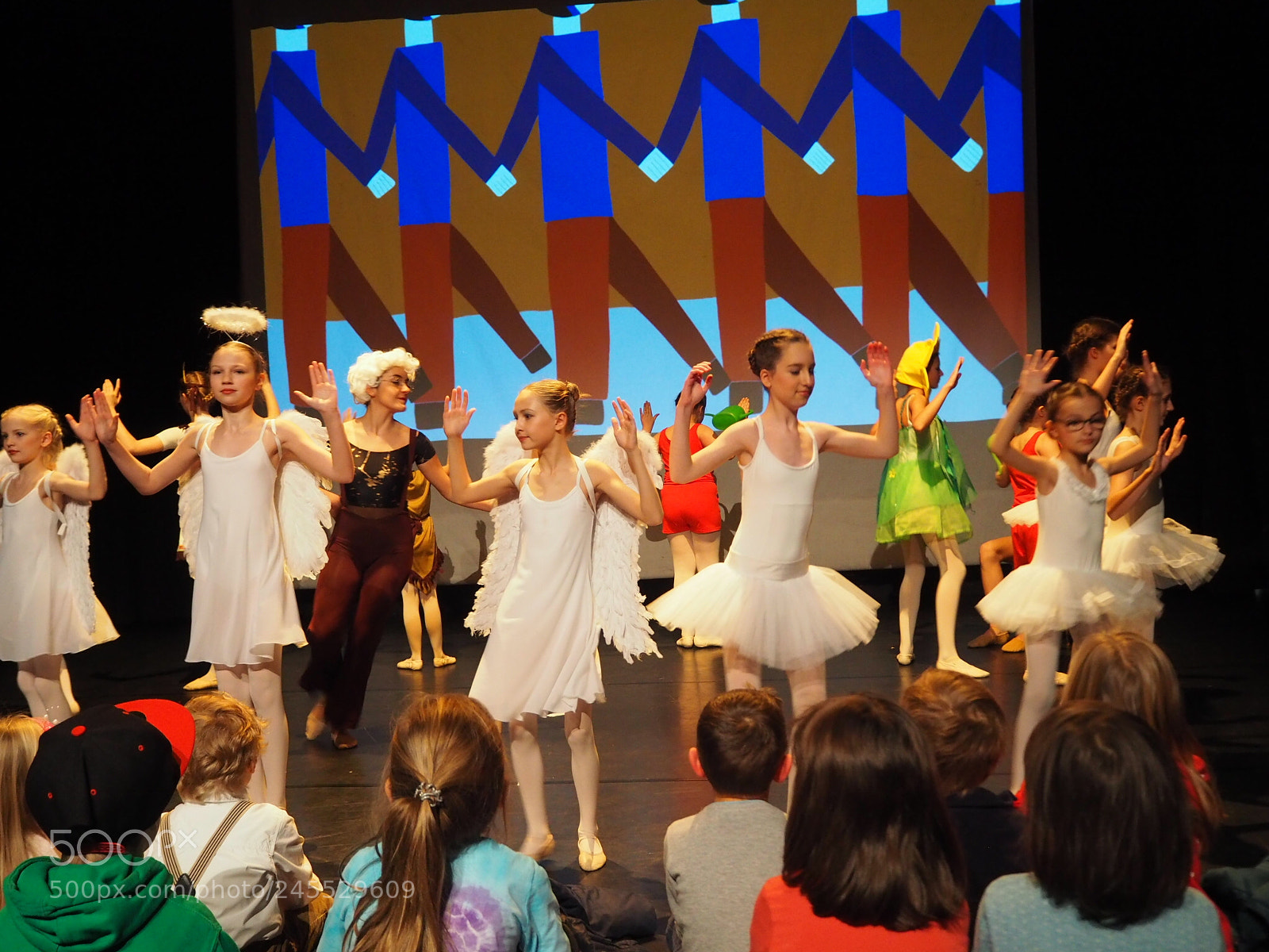 Olympus OM-D E-M10 II sample photo. Ballett mixed ensemble  photography