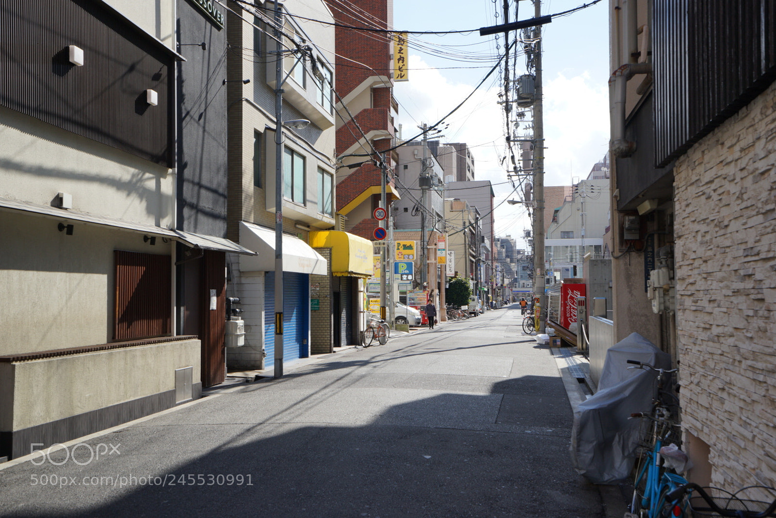 Sony a7 II sample photo. Osaka street photography