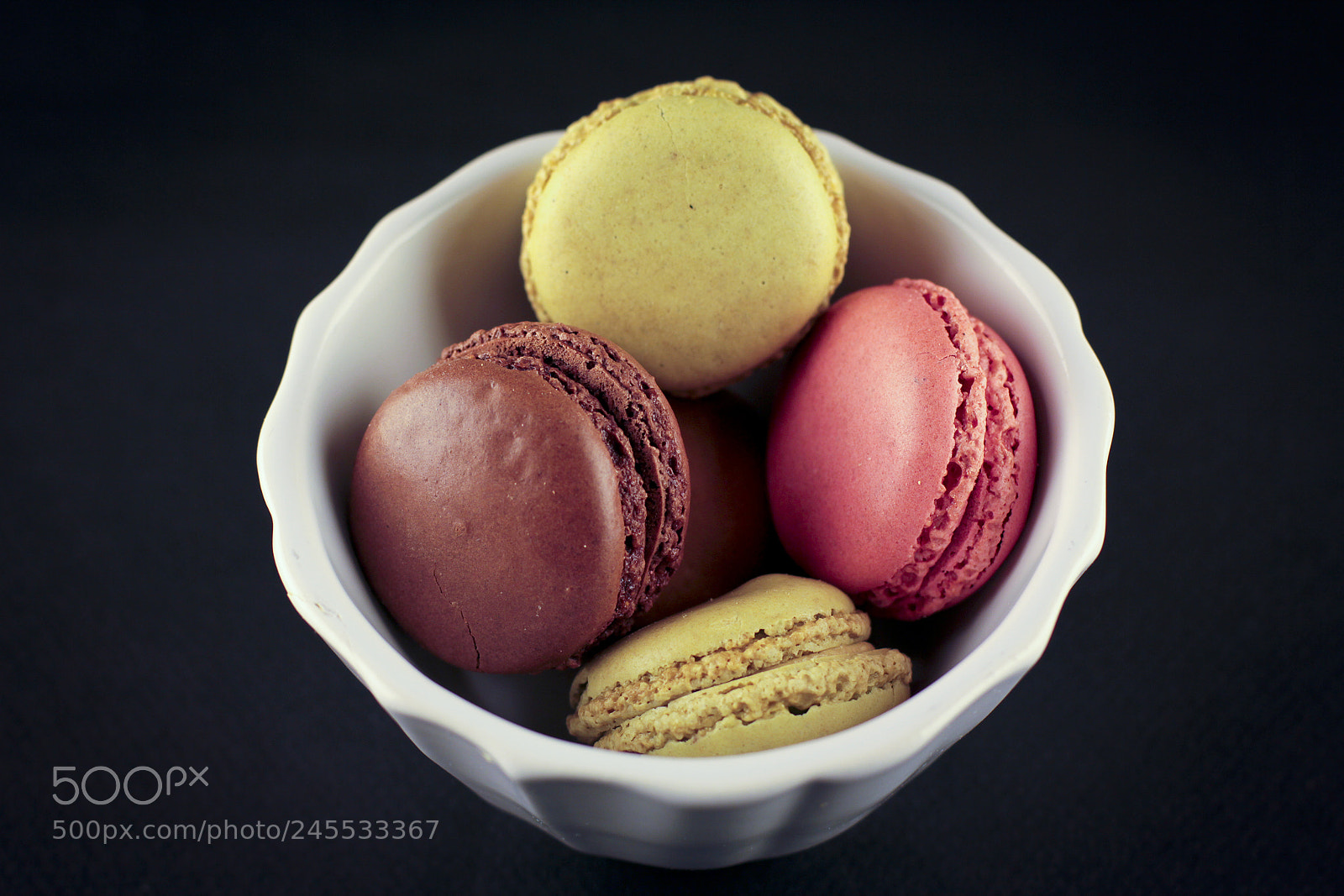 Canon EOS 550D (EOS Rebel T2i / EOS Kiss X4) sample photo. Macarons photography