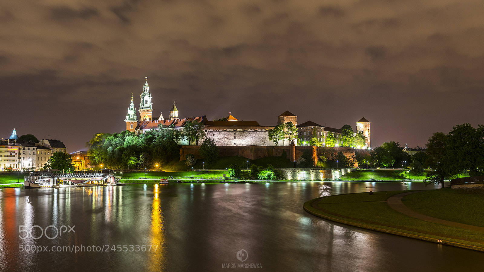 Sony a7R sample photo. Late evening at wawel photography