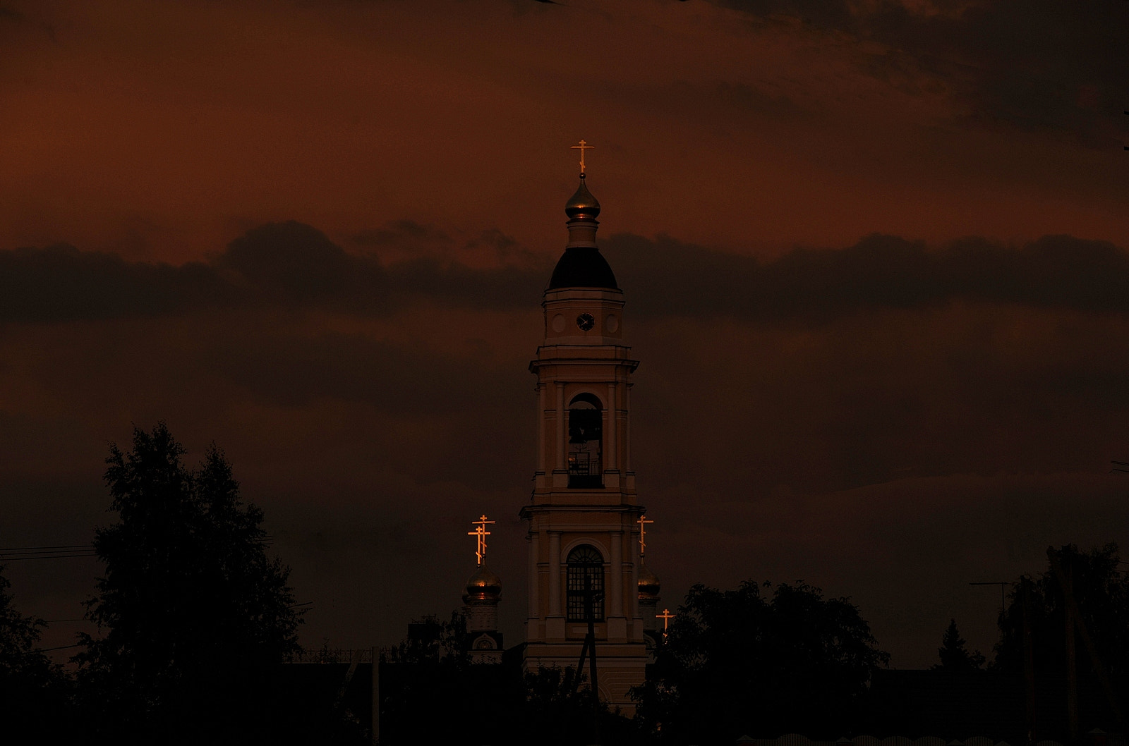 Nikon AF-Nikkor 80-200mm F2.8D ED sample photo. Night photography