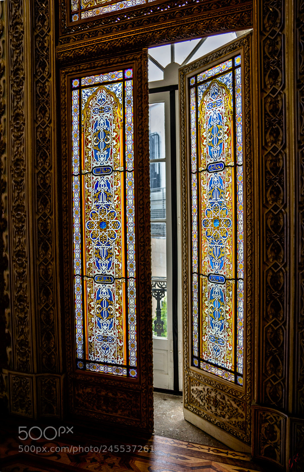 Sony SLT-A77 sample photo. Door photography