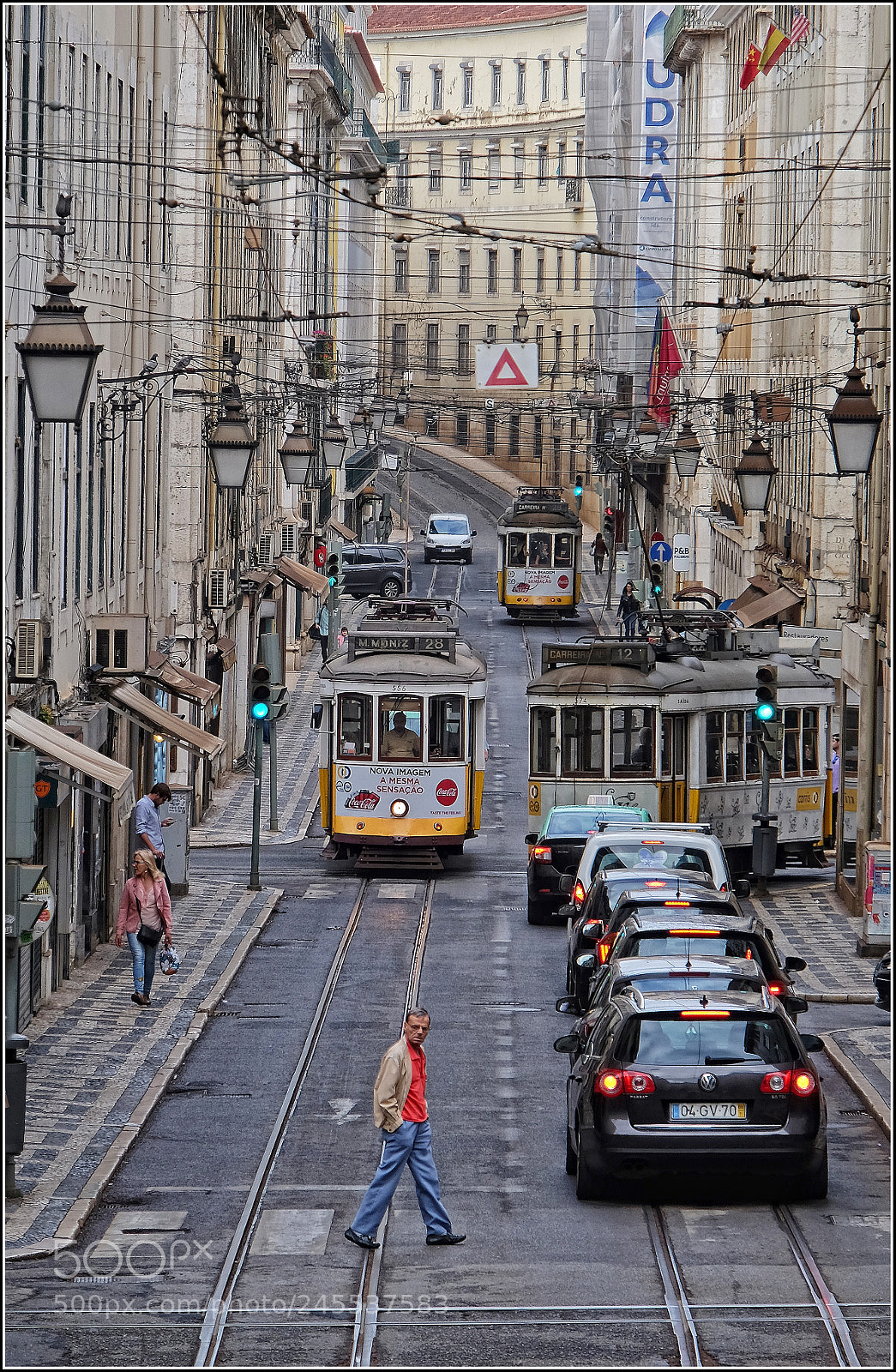Fujifilm X-T1 sample photo. Streetlife portugal photography