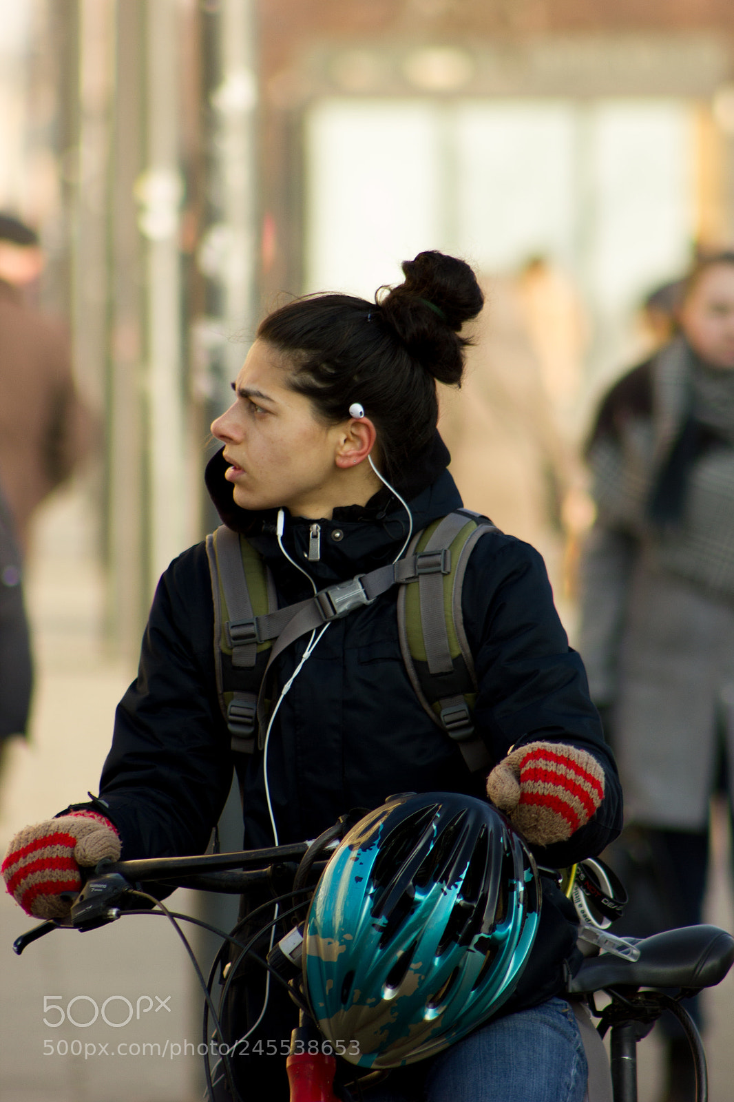 Canon EOS 550D (EOS Rebel T2i / EOS Kiss X4) sample photo. Faces of streets photography
