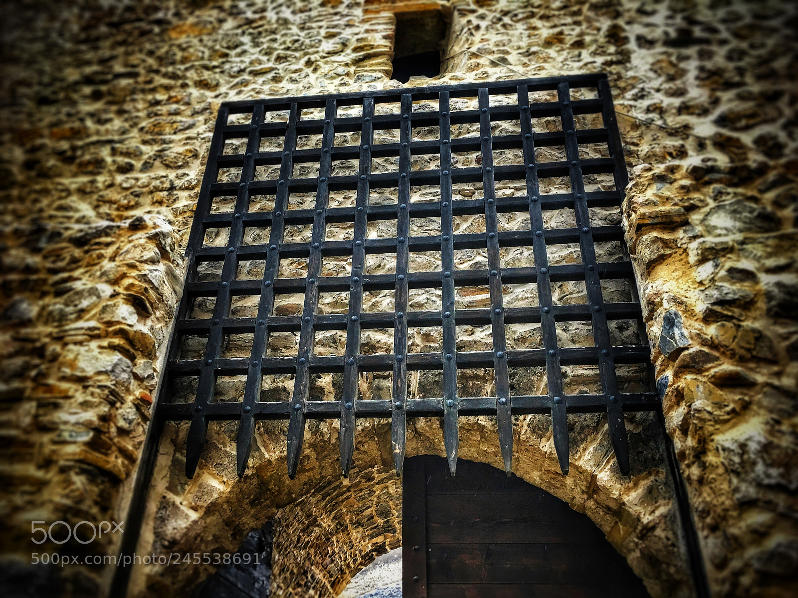 Apple iPhone 6s sample photo. Rasnov citadel gate photography