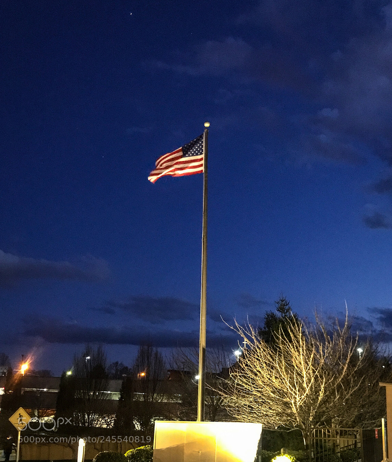Apple iPhone 7 Plus sample photo. American flag at night photography