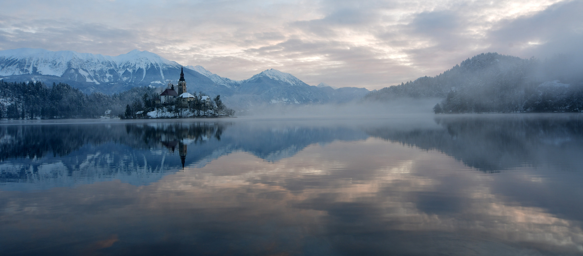 Nikon D7500 + Tokina AT-X Pro 11-16mm F2.8 DX sample photo. Morning in bled photography
