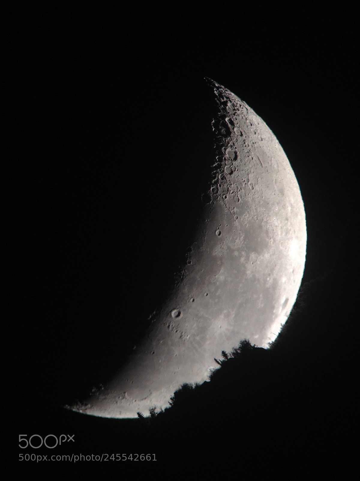Apple iPhone 4S sample photo. Rising waning moon photography