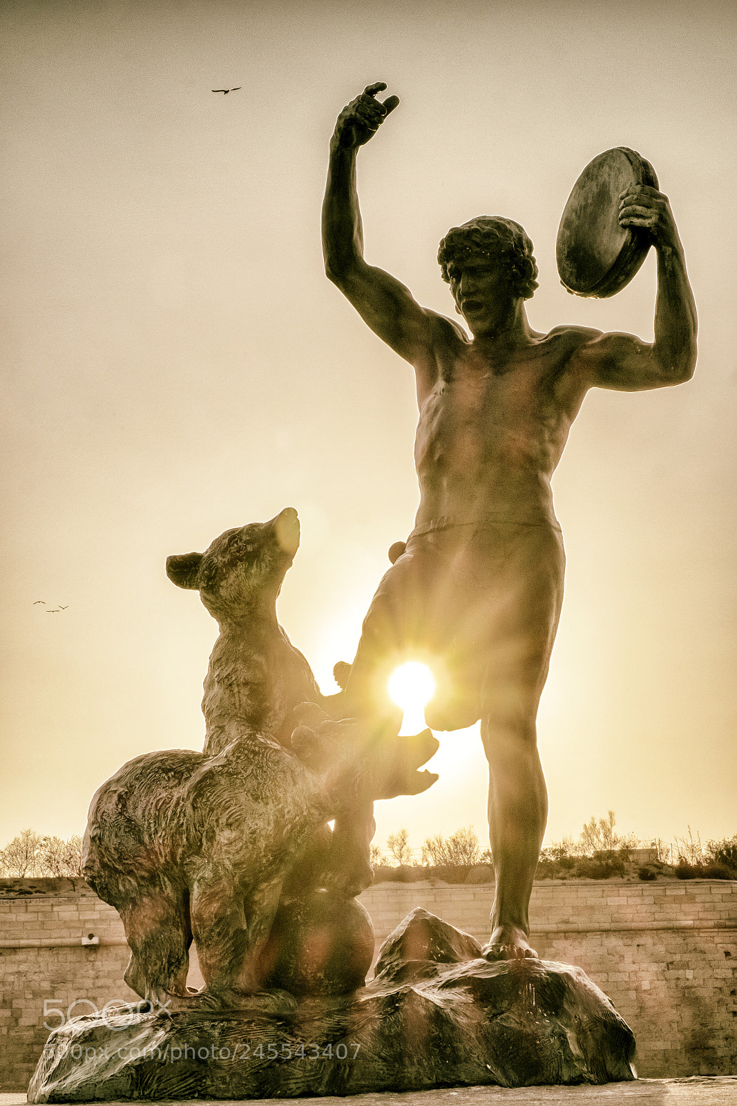 Fujifilm X-M1 sample photo. Le dresseur d'ourson photography