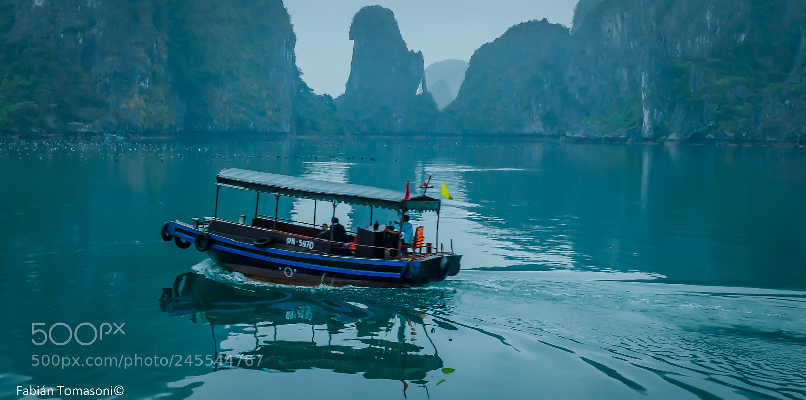 Nikon D5100 sample photo. Halong bay photography