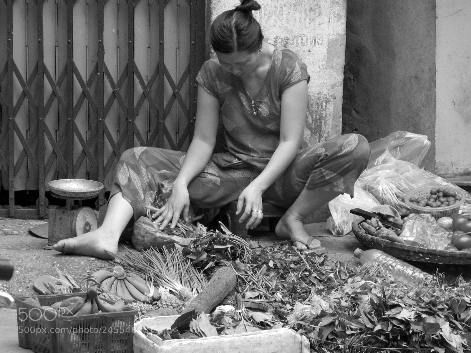 Canon PowerShot G11 sample photo. Hanoi- vegetable market photography