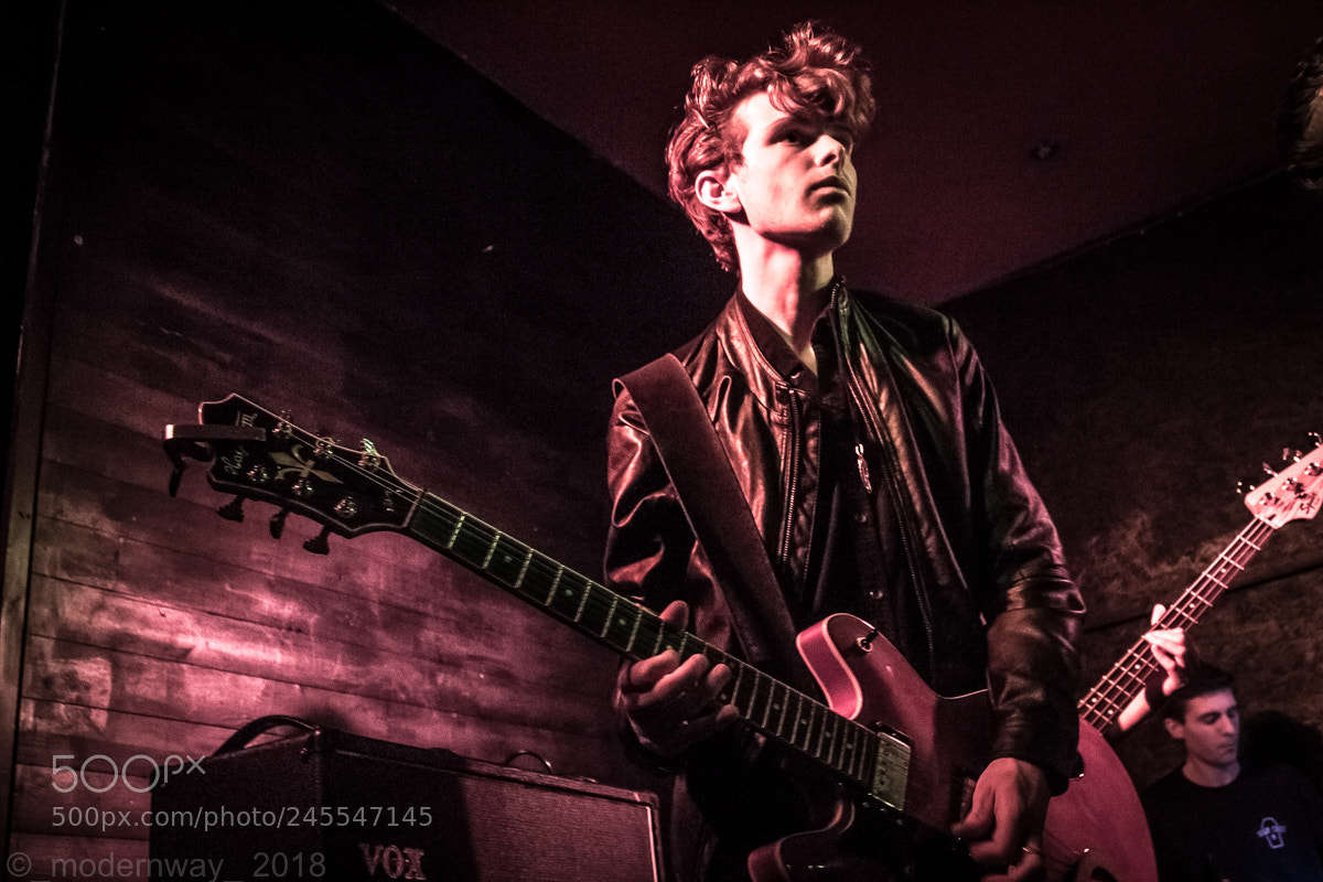 Canon EOS 60D sample photo. The collision live at photography