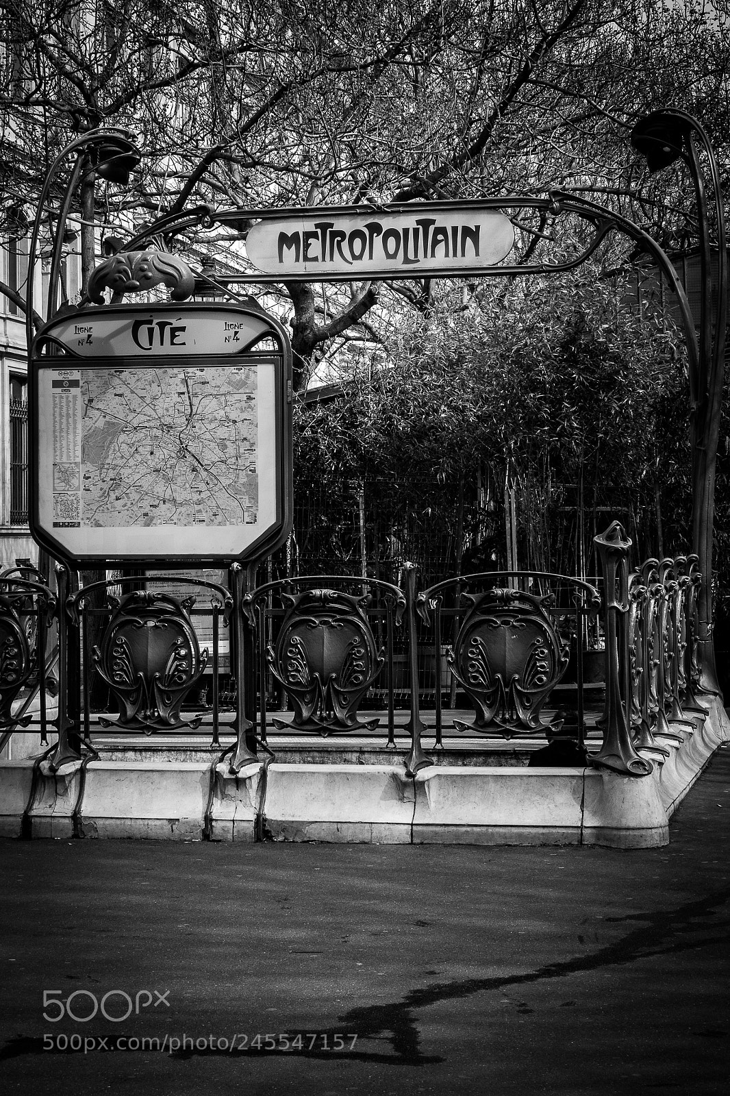 Sony Cyber-shot DSC-RX100 IV sample photo. B&w photography