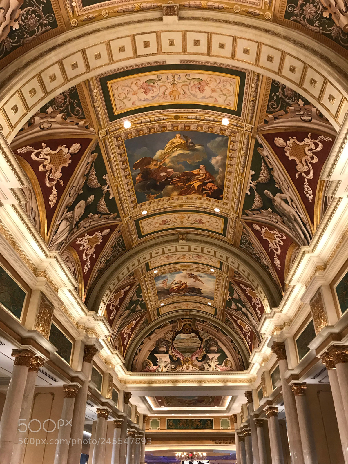 Apple iPhone 7 Plus sample photo. Hotel arch photography