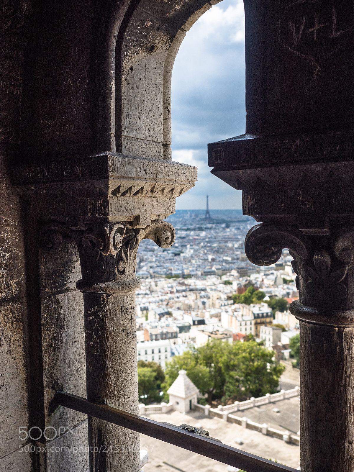Olympus OM-D E-M5 II sample photo. Views from sacre coeur photography