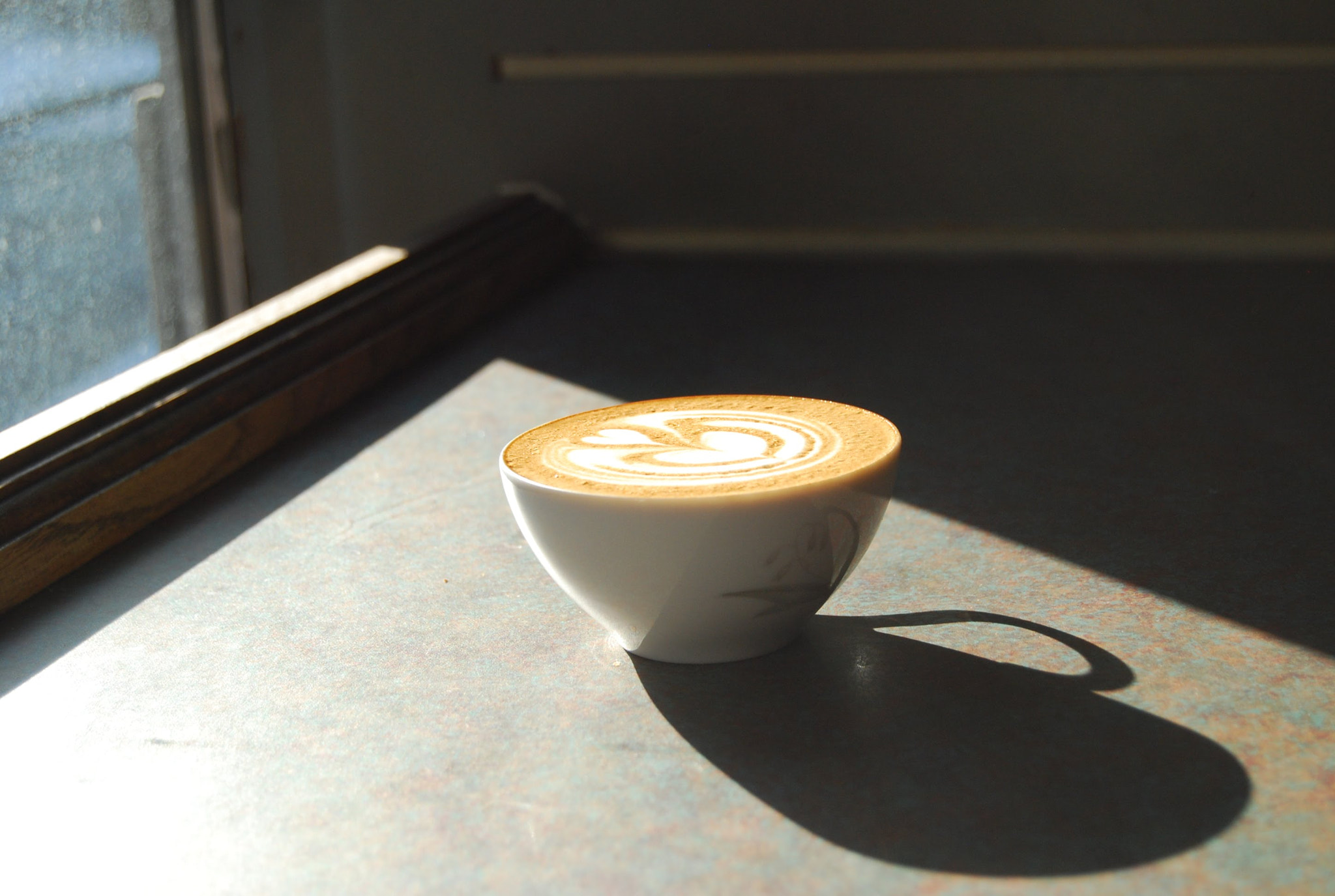 Nikon D40X sample photo. Cafe brioso twilight latte photography