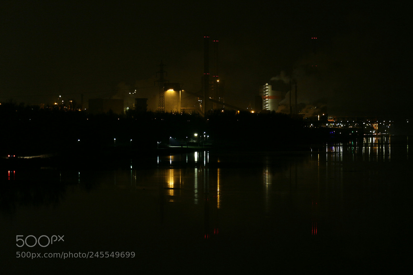 Canon EOS 100D (EOS Rebel SL1 / EOS Kiss X7) sample photo. Water and steel photography