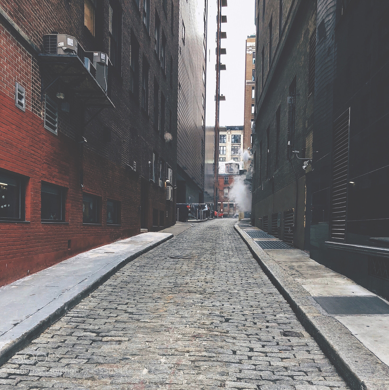 Apple iPhone 8 Plus sample photo. Boston alleyway. photography