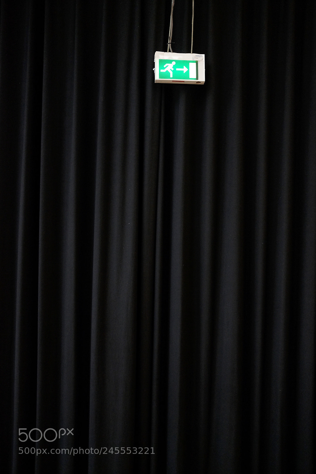 Fujifilm X70 sample photo. Exit / end / final curtain photography
