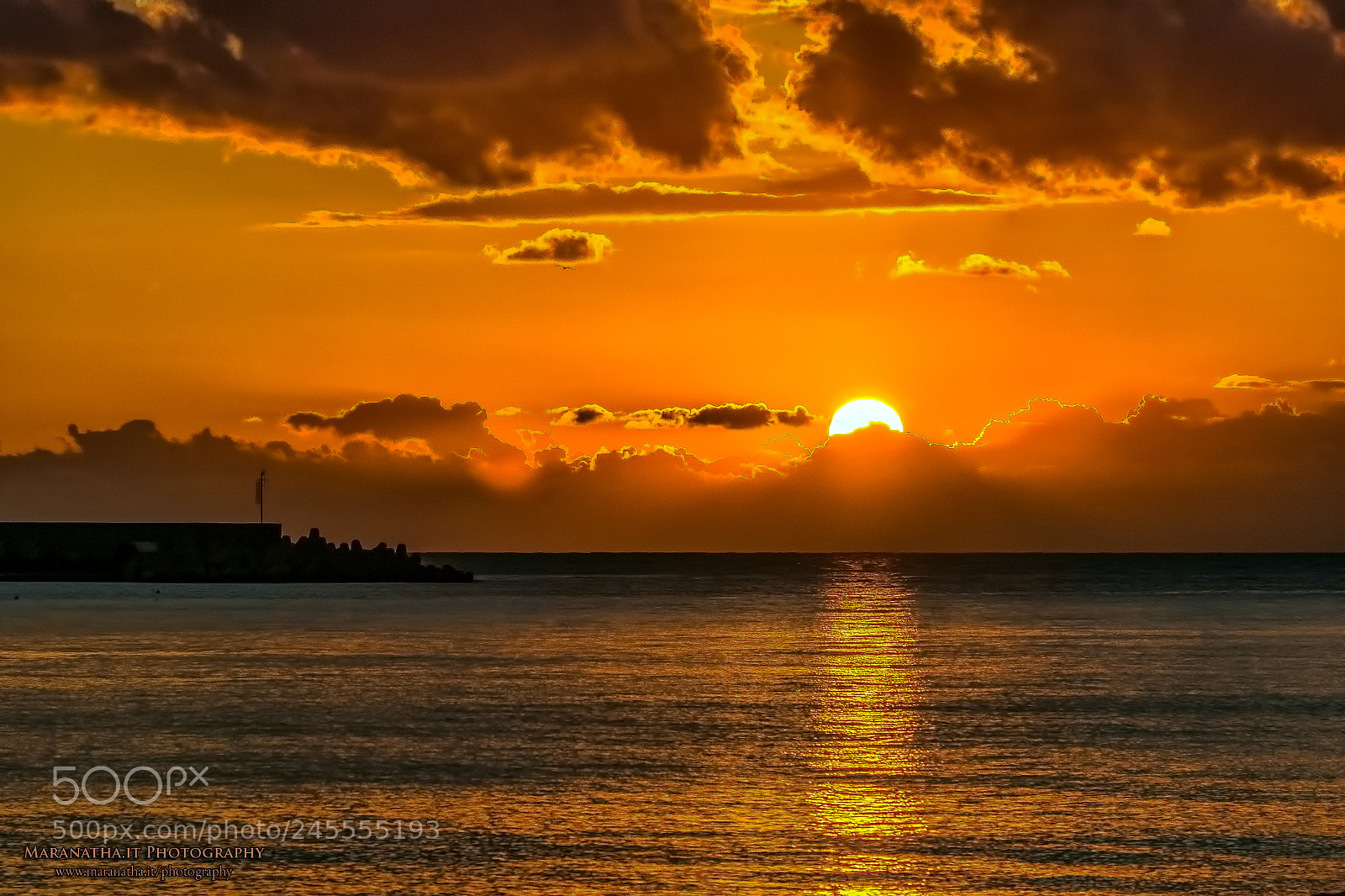 Canon EOS 7D Mark II sample photo. Sunset over ligurian sea photography