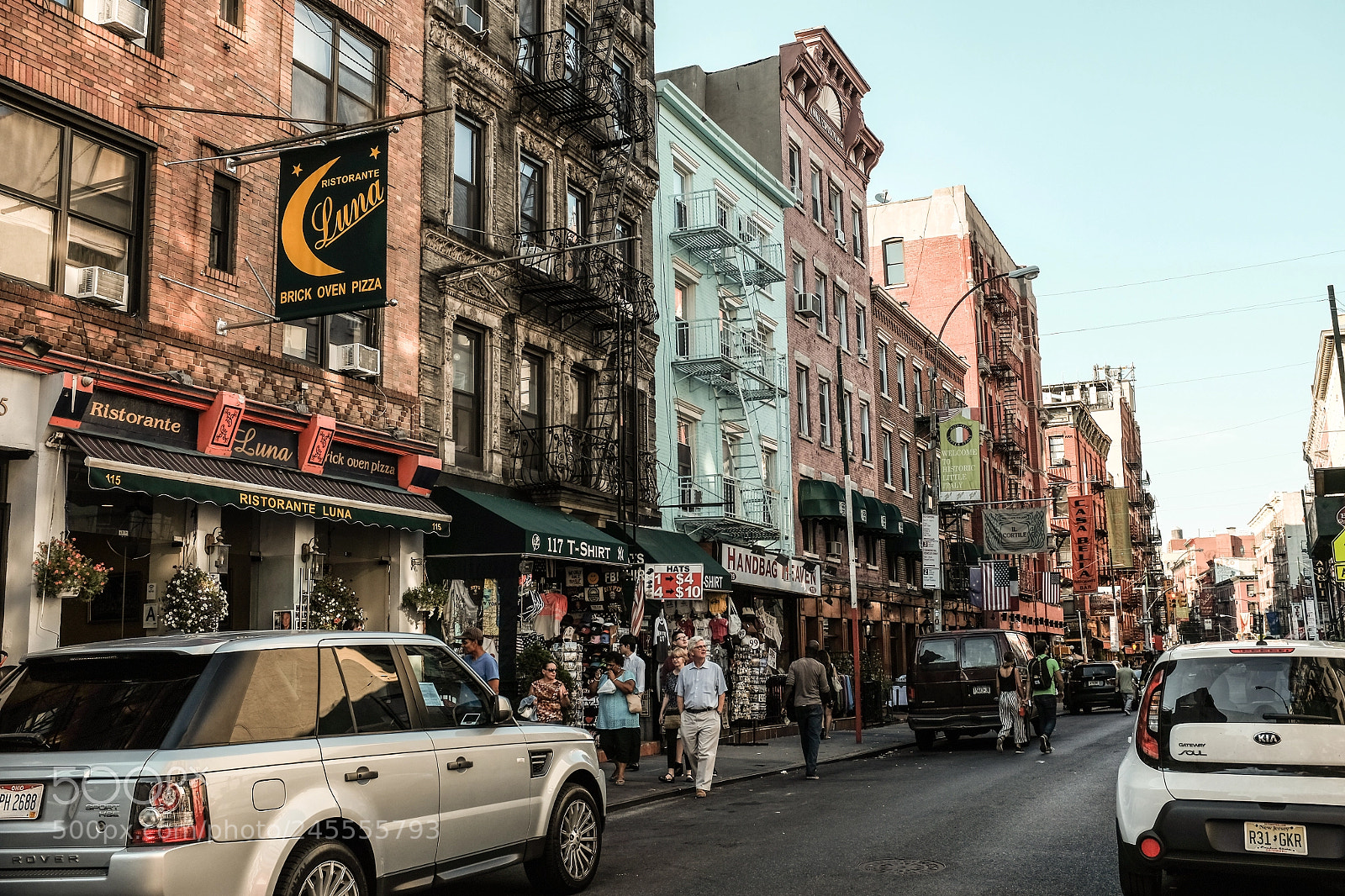Fujifilm X100T sample photo. Nyc mulberry st photography