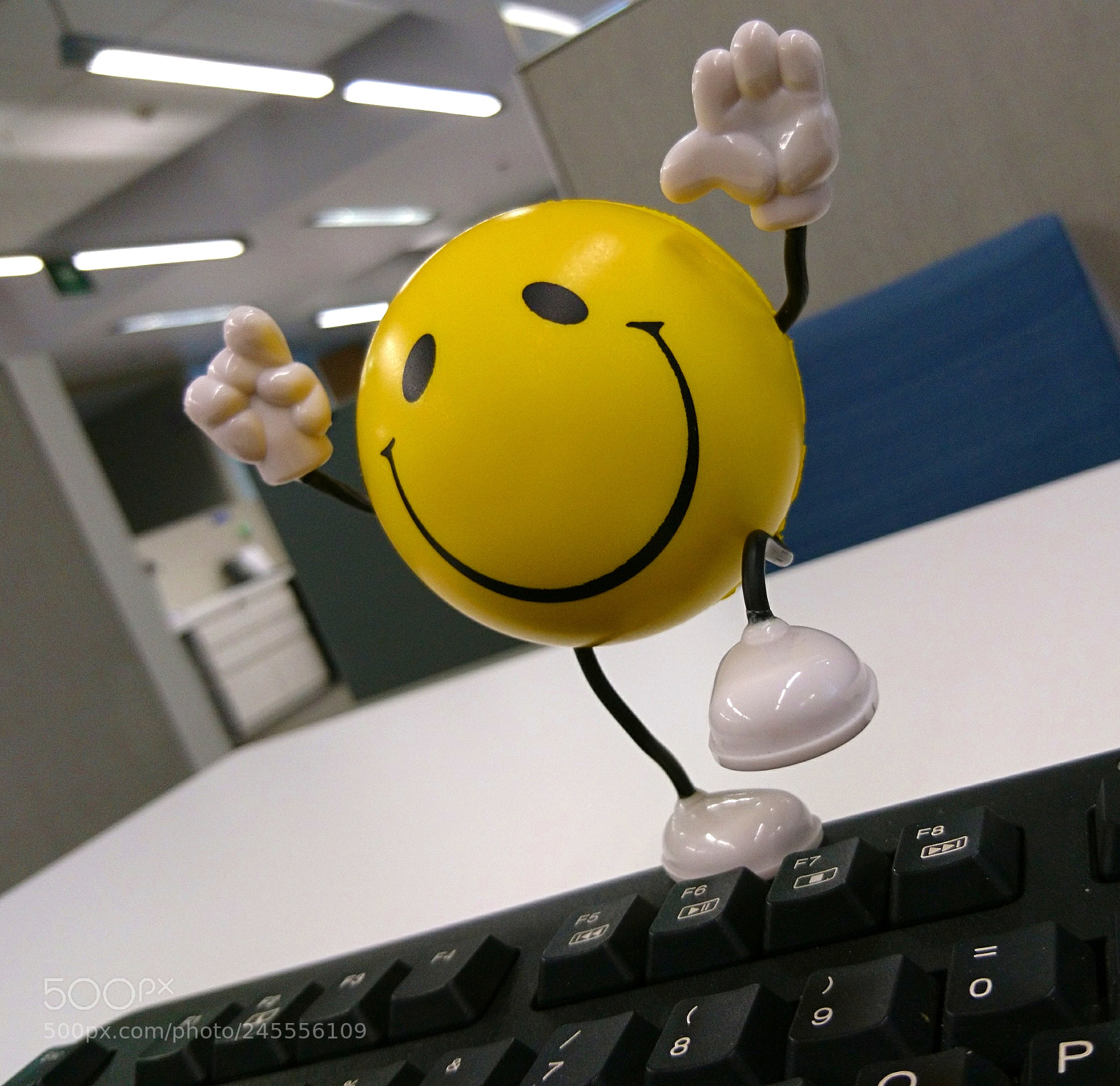 Sony Xperia X sample photo. Happy worker 1 photography