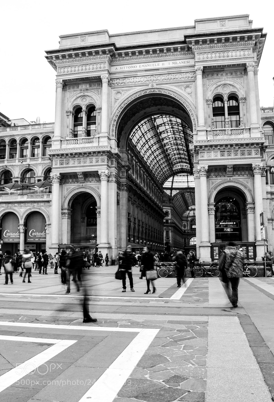 Canon EOS 1200D (EOS Rebel T5 / EOS Kiss X70 / EOS Hi) sample photo. Gallery black n white photography