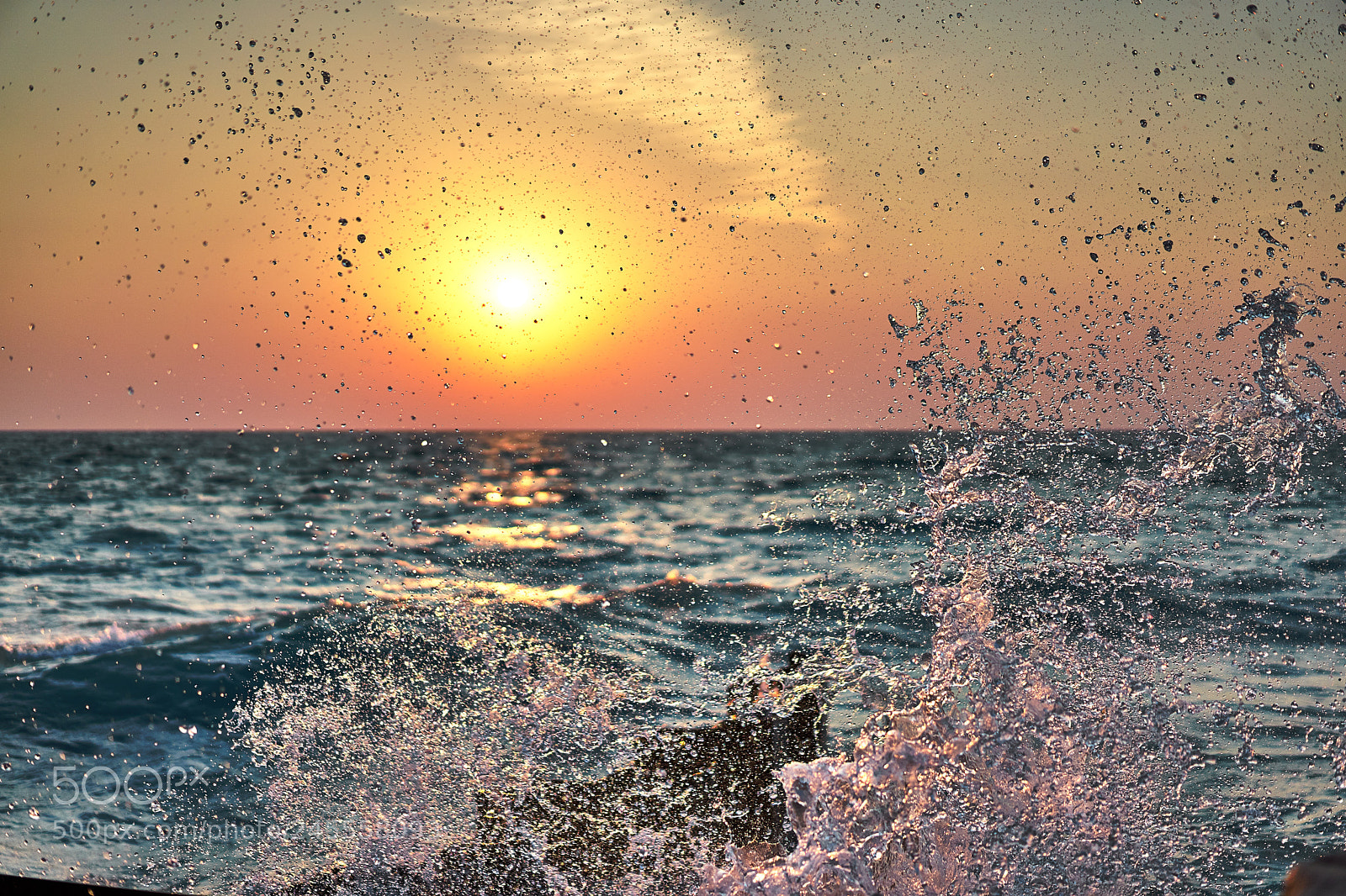 Sony a7 II sample photo. * crystal clear hovering drops * photography