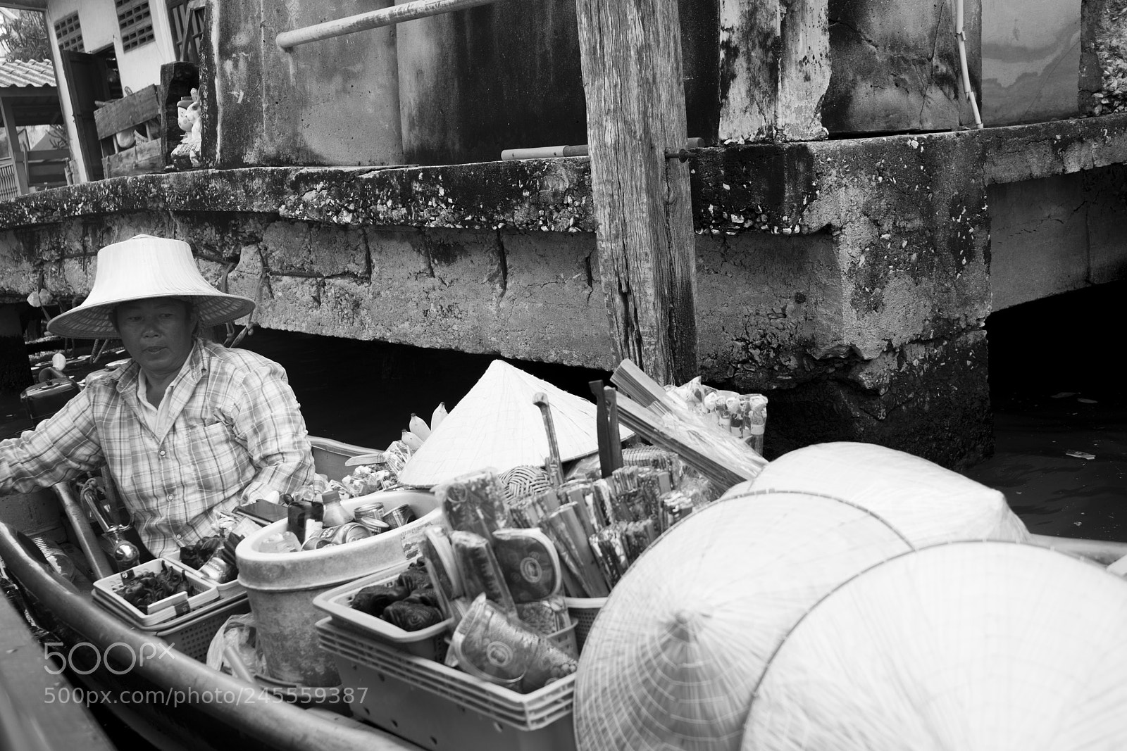 Sony a7R II sample photo. Souvenir photography