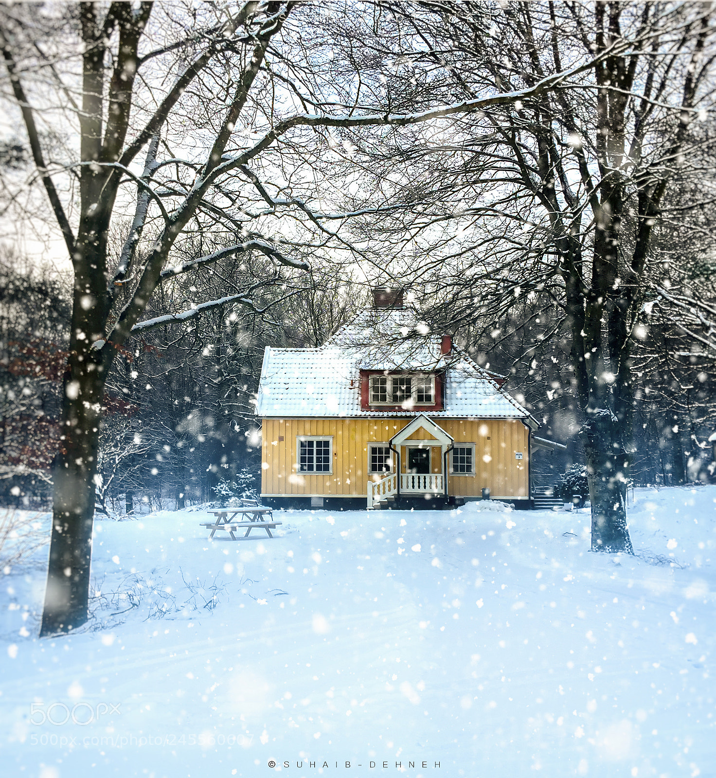 Apple iPhone 6 Plus sample photo. Yeallow house & diamond snow photography
