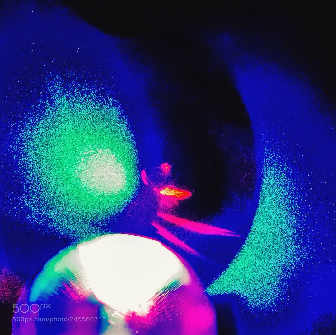 Sony ILCA-77M2 sample photo. Laser pod und glaskugel photography