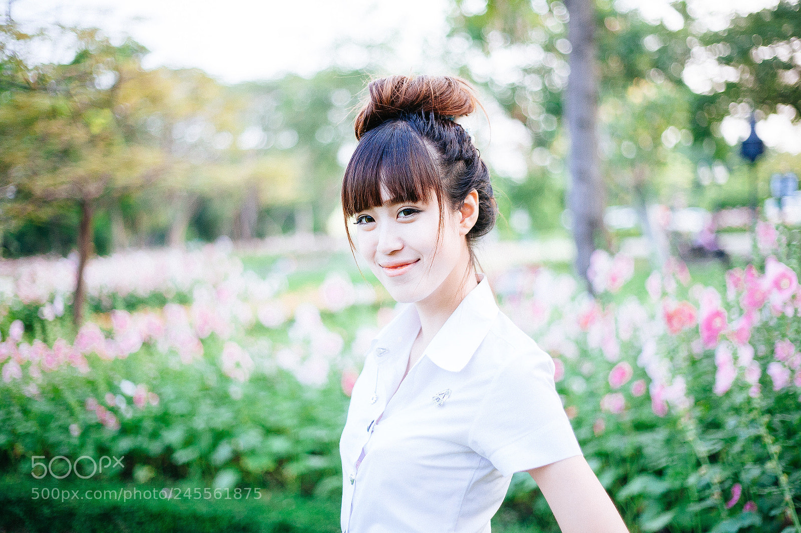 Canon EOS 5D sample photo. Thai university girl the photography