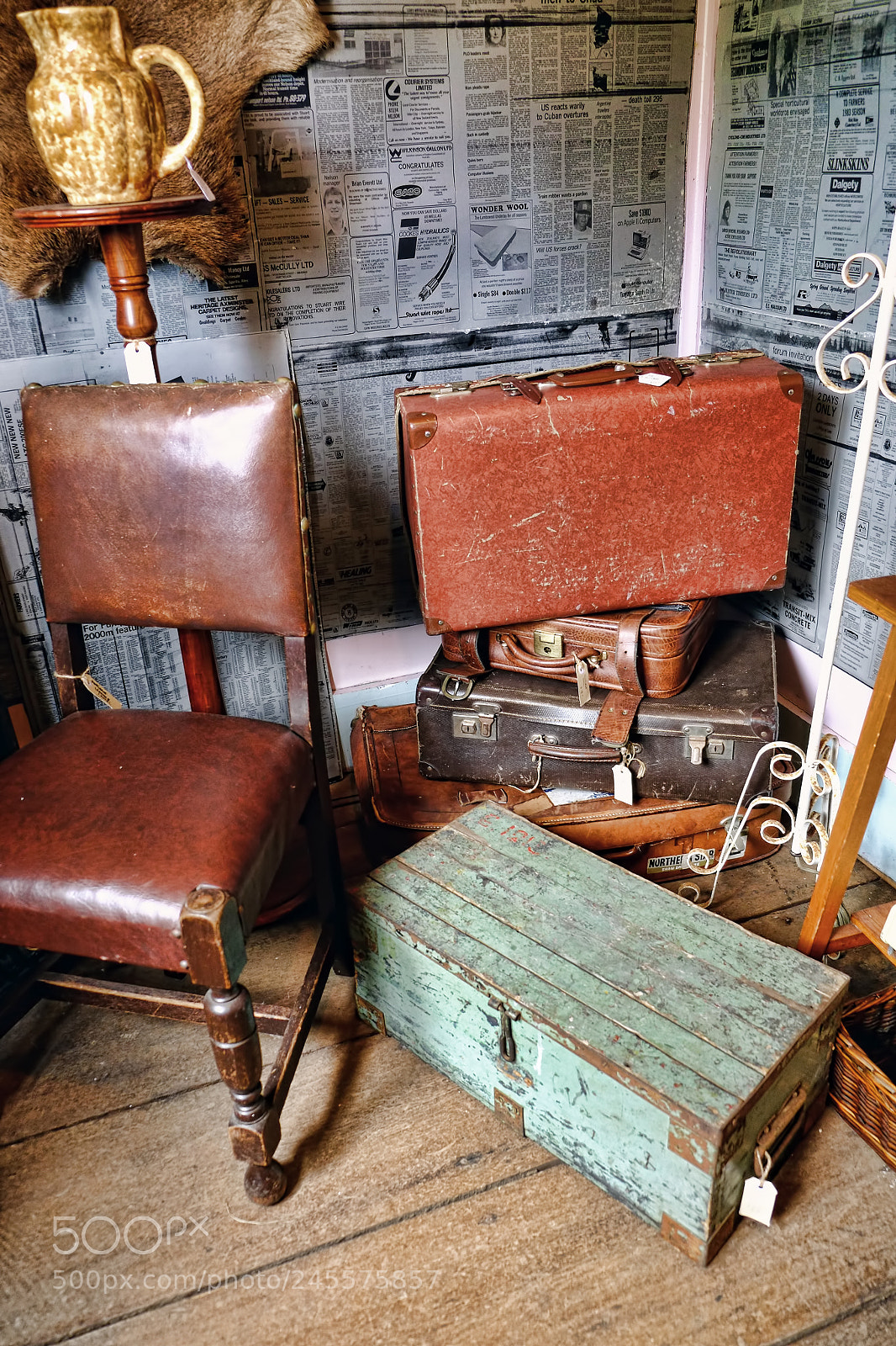 Fujifilm X-Pro1 sample photo. Old cases photography