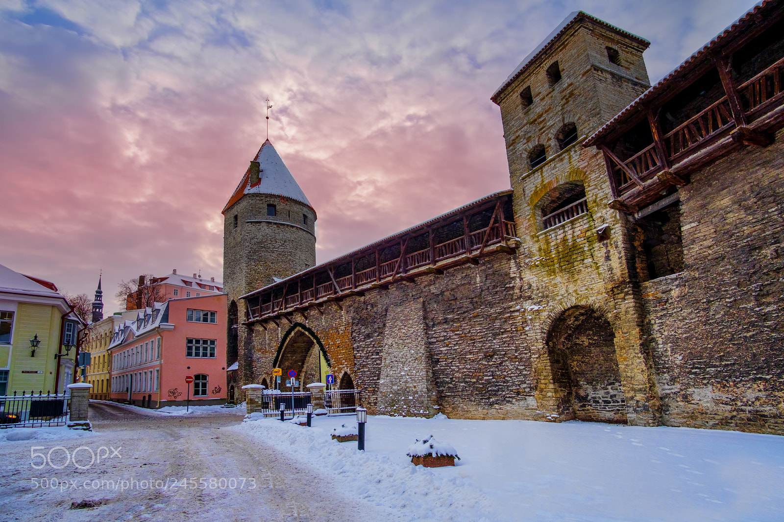 Fujifilm X-T20 sample photo. Medieval defense wall, tallinn photography