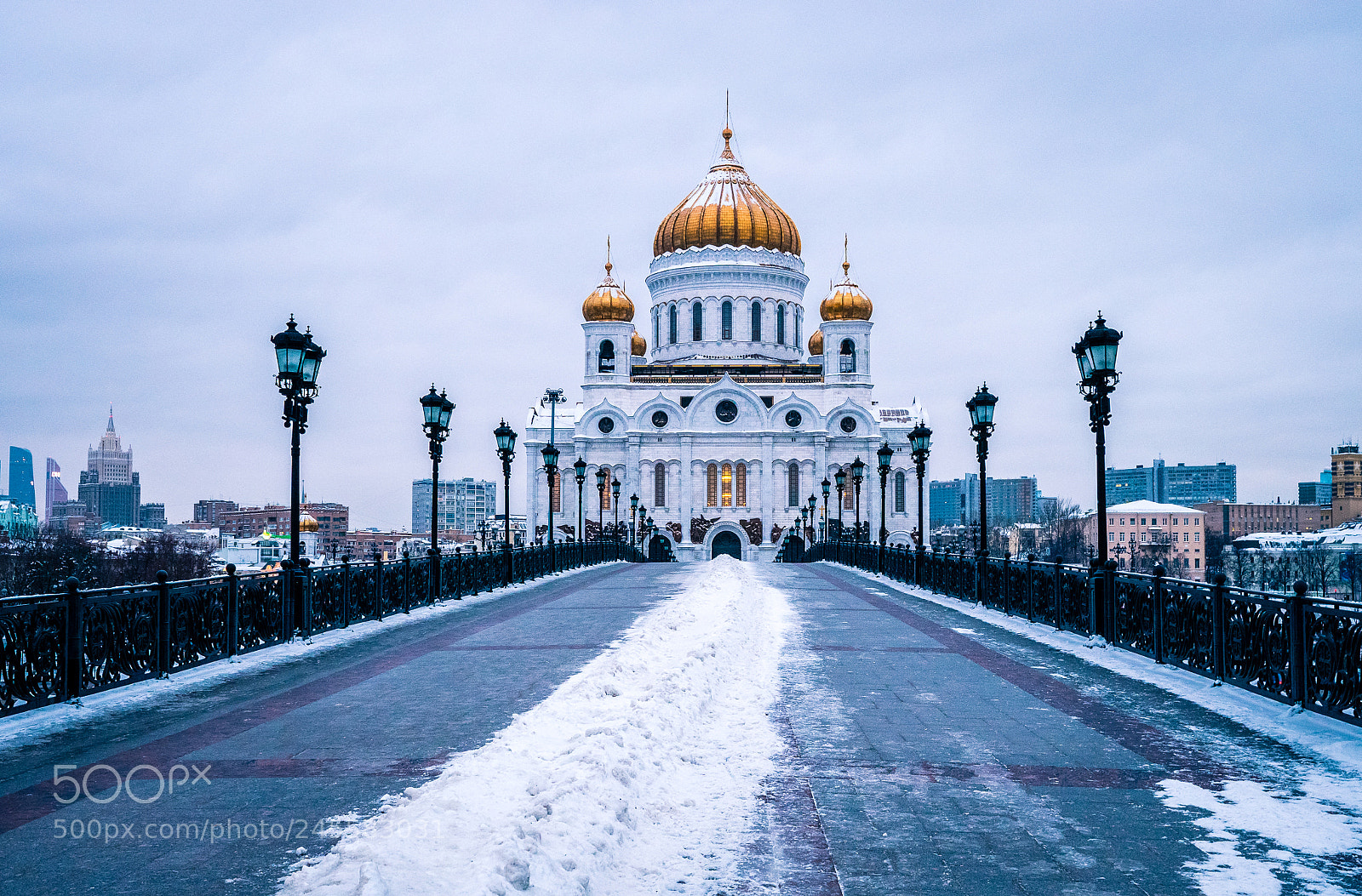 Panasonic Lumix DMC-GX85 (Lumix DMC-GX80 / Lumix DMC-GX7 Mark II) sample photo. Moscow morning photography