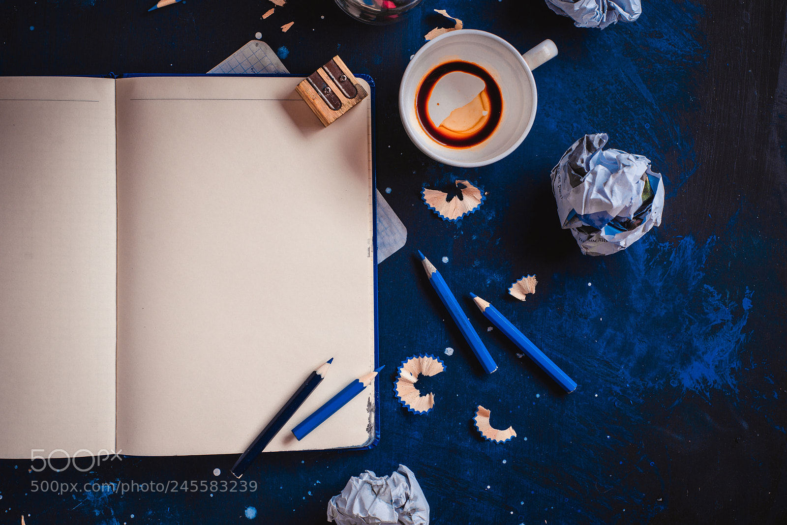 Nikon D800 sample photo. Open notepad with blank photography