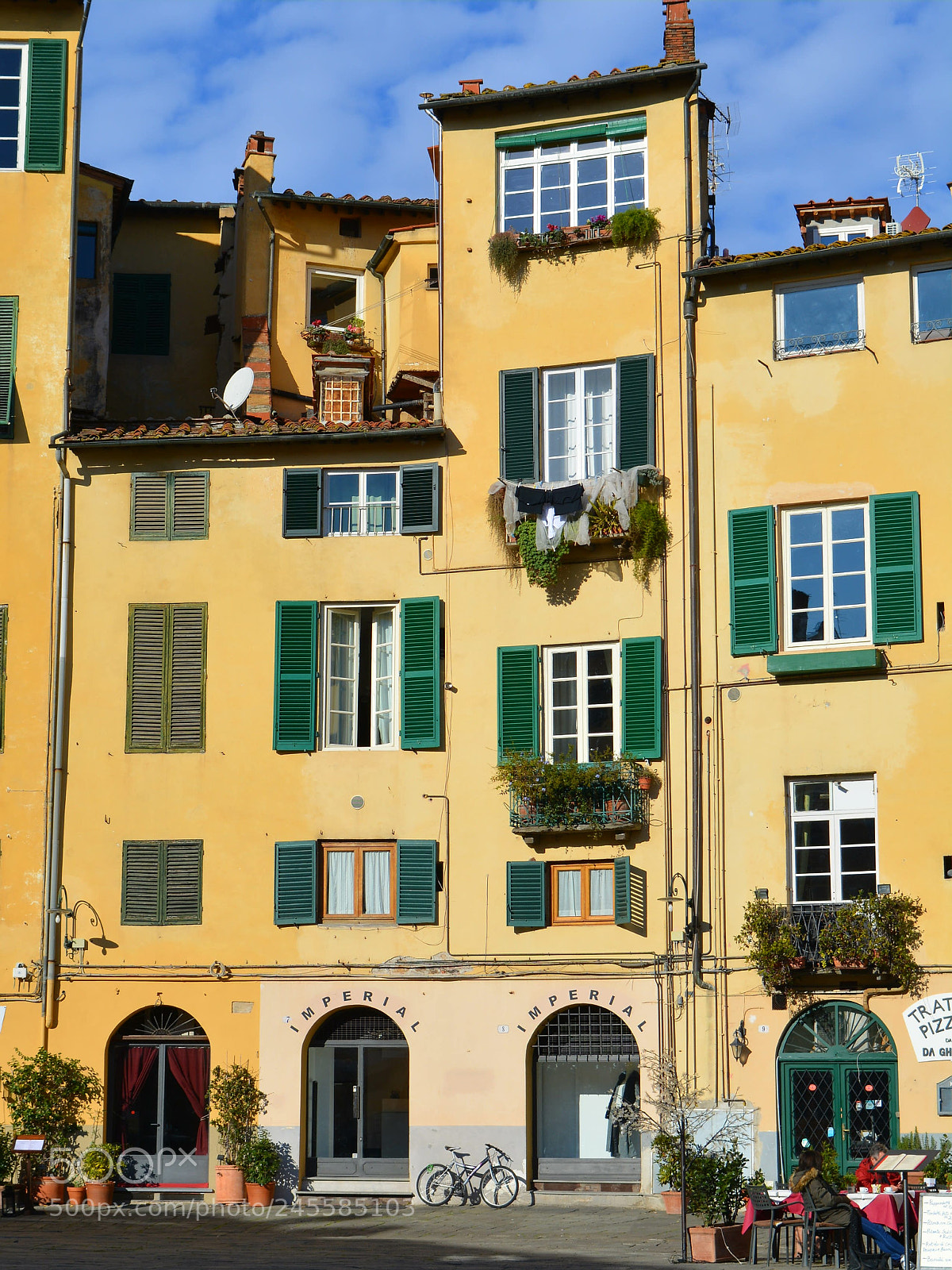 Nikon D5200 sample photo. Pallazo dell'anfiteatro, lucca photography