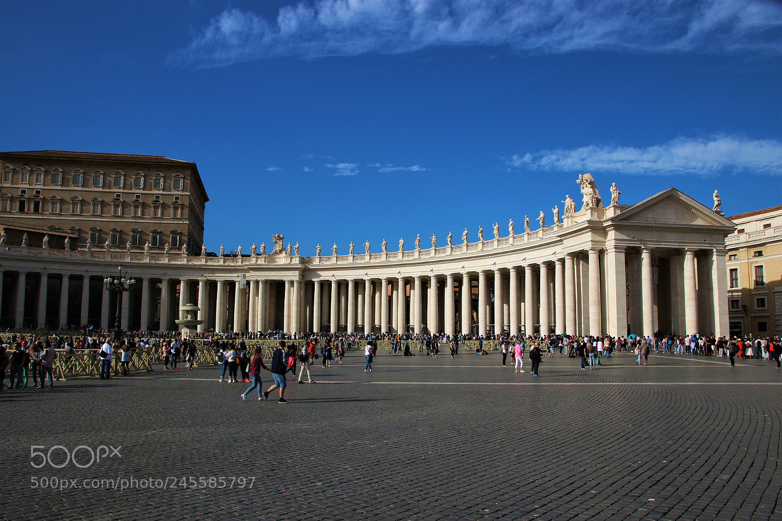 Canon EOS 100D (EOS Rebel SL1 / EOS Kiss X7) sample photo. Piazza san pietro photography