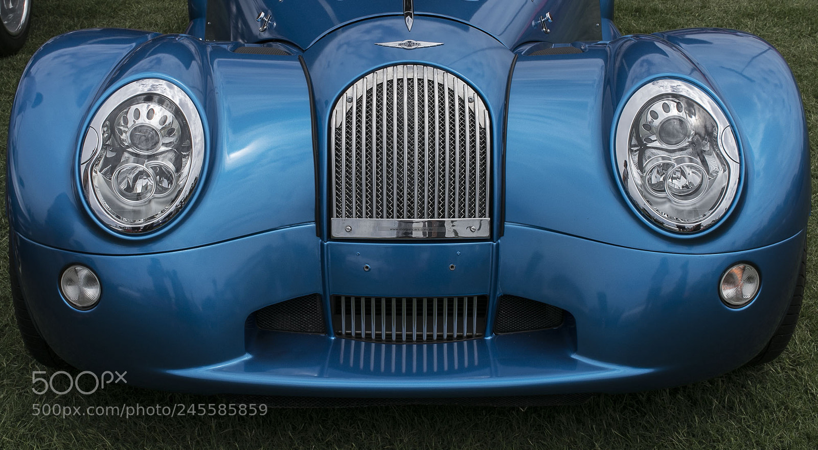 Canon EOS-1D X Mark II sample photo. Blue car photography