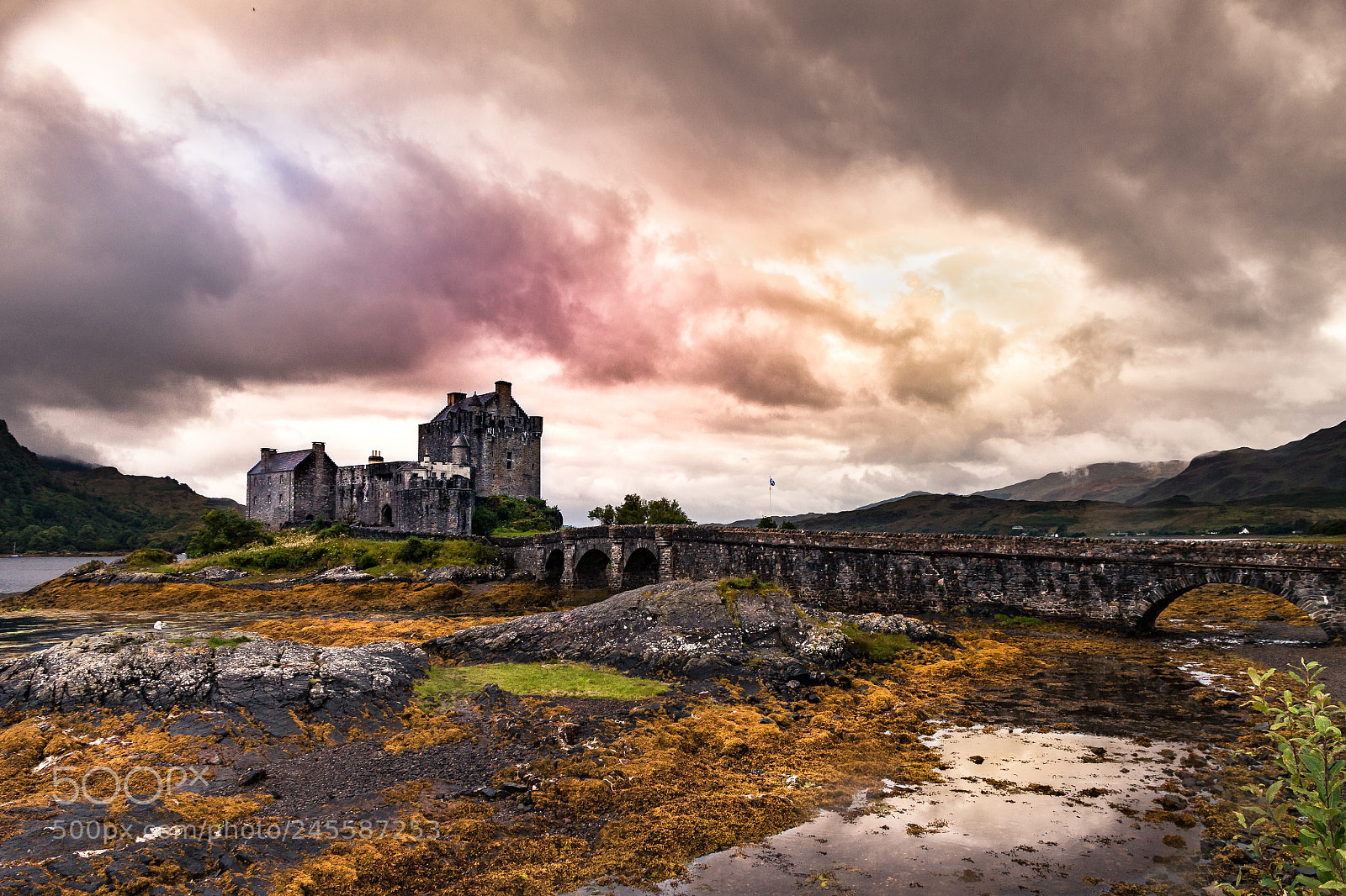 Canon EOS 500D (EOS Rebel T1i / EOS Kiss X3) sample photo. Eilean donan castle photography
