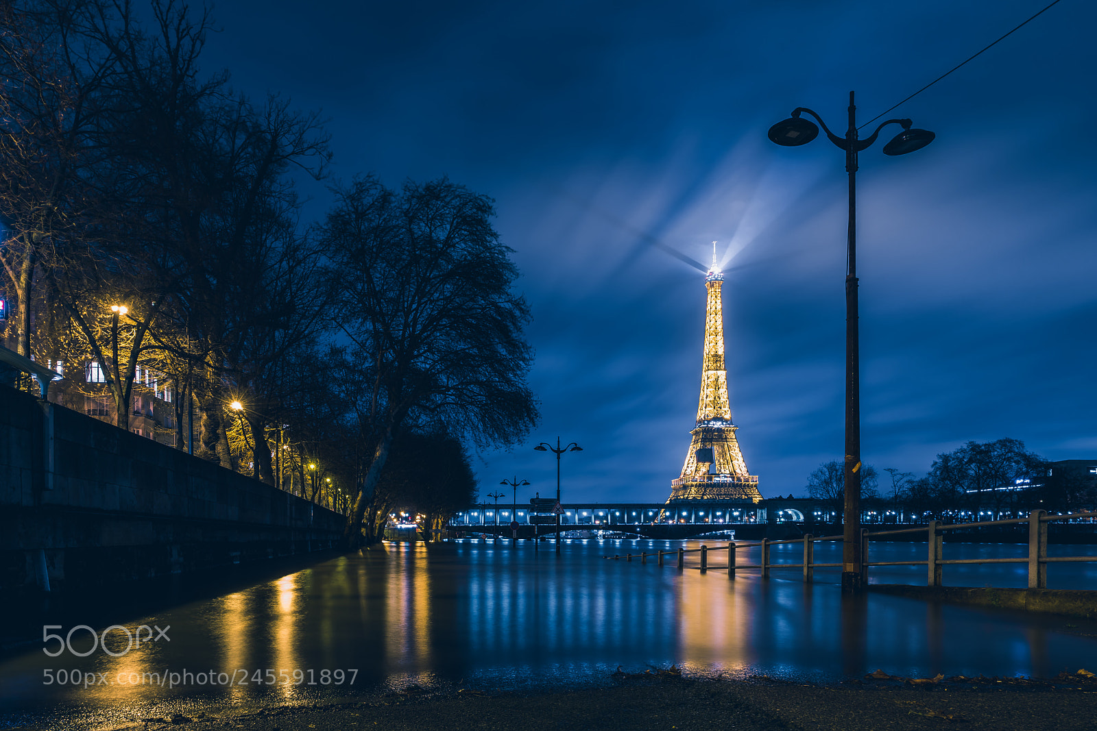 Sony a7R III sample photo. Paris under water photography