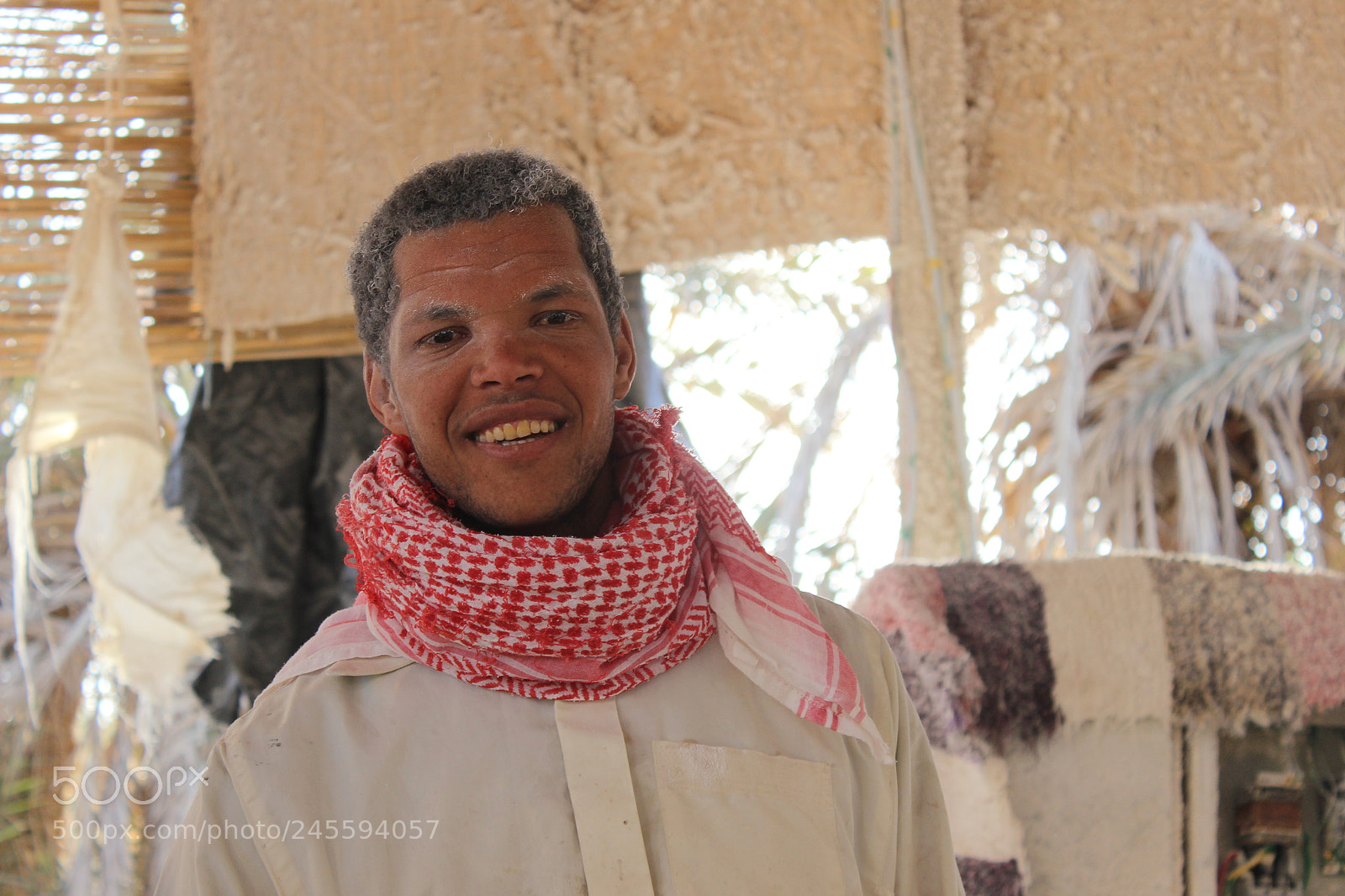 Canon EF-S 18-55mm F3.5-5.6 III sample photo. Humbleness and joy  photography