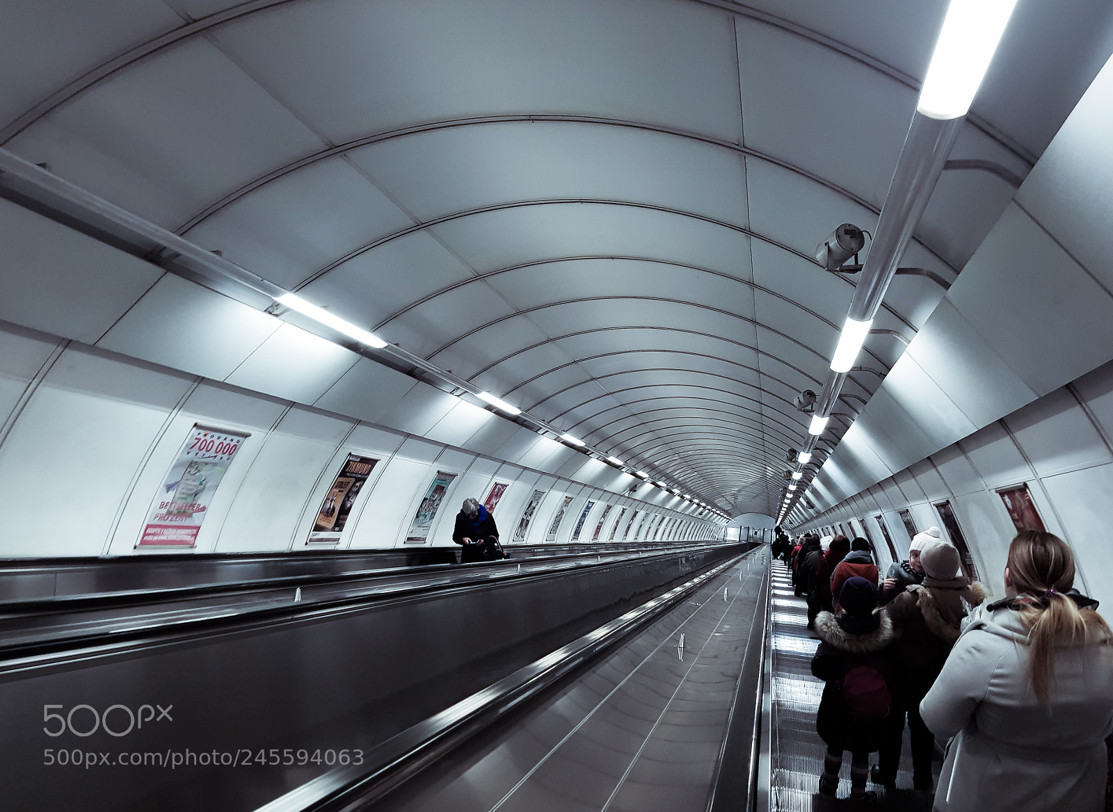 Samsung Galaxy S8 sample photo. Prague metro photography