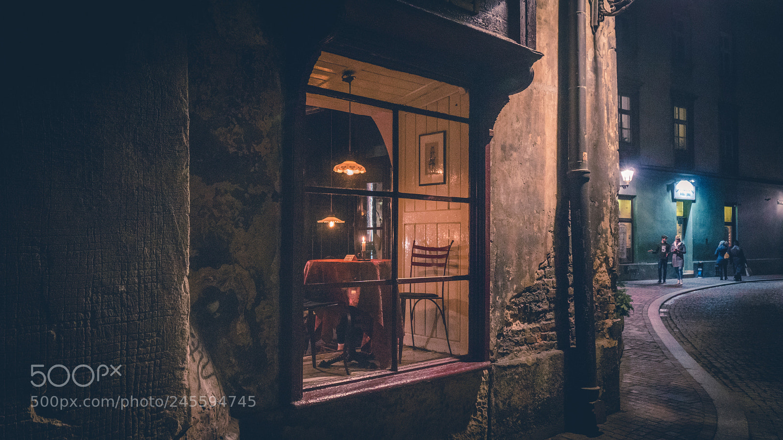 Sony a6300 sample photo. Warm restaurant photography